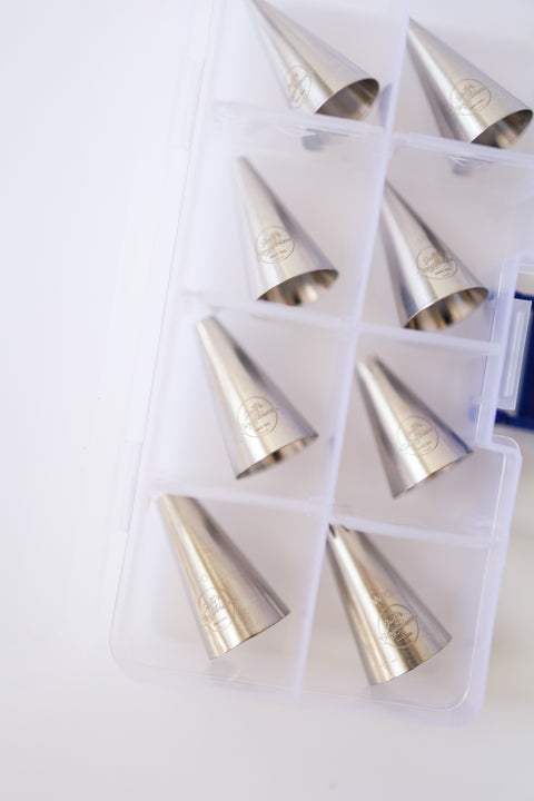 Icing Bags and Tips Set