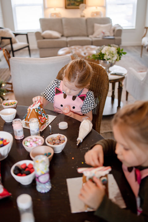 Tips for Building Gingerbread Houses With Kids
